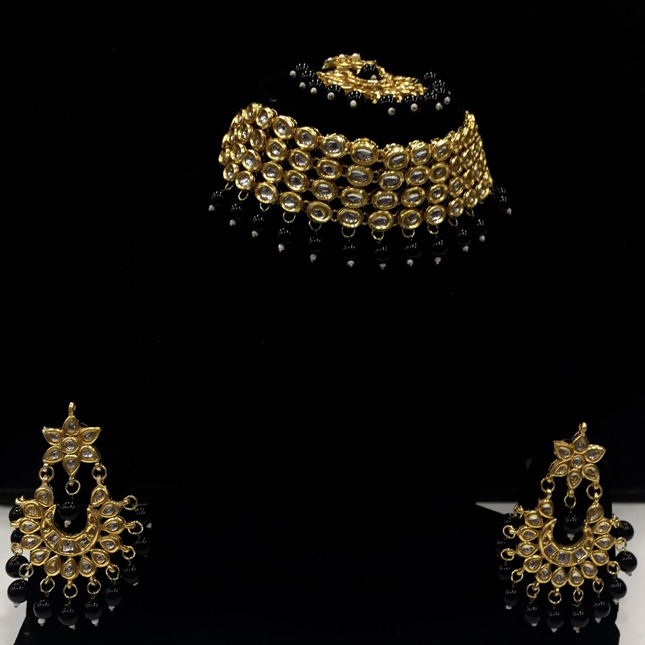 Kundan Necklace Set With Earrings, Maang Tikka - Image 4