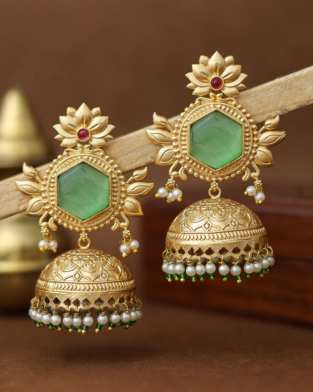 Sameera Gold Jhumki Earings