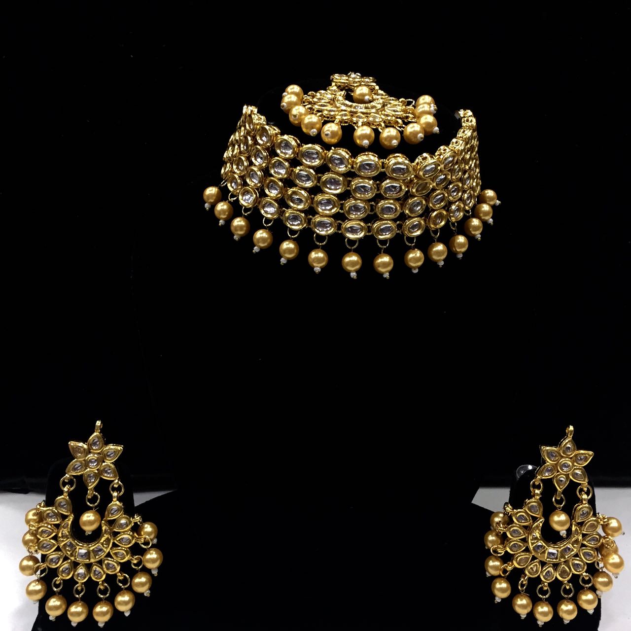 Kundan Necklece With Earrings
