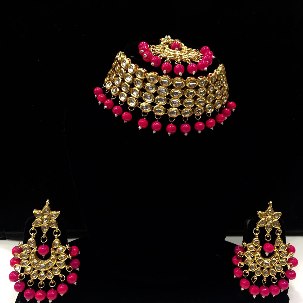 Semi Bridal Kundan chokker Set, Color- Rani