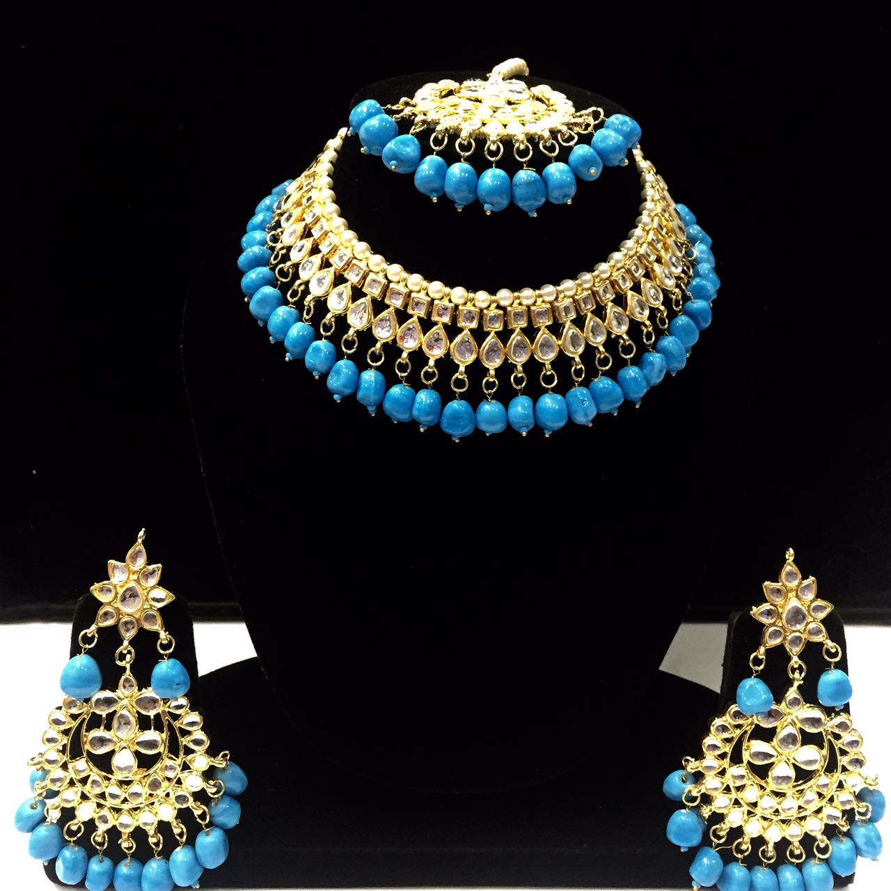 Gold-Plated Cyan Beads Kundan Necklace Set