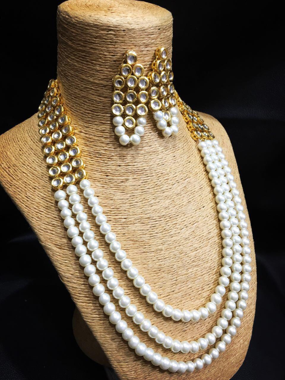 Kundan long set with white moti 02