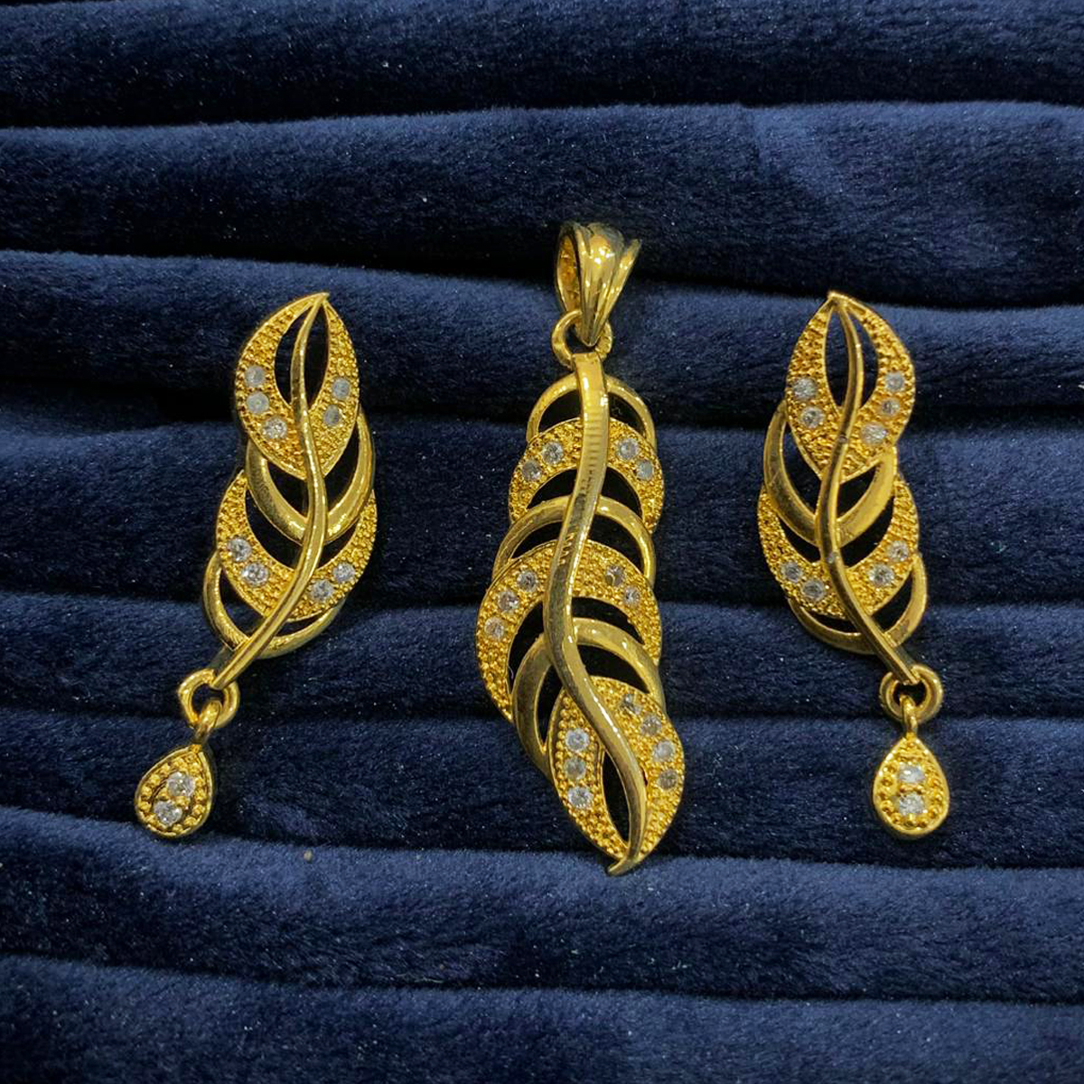 American Diamond Gold Plated Pendant Set